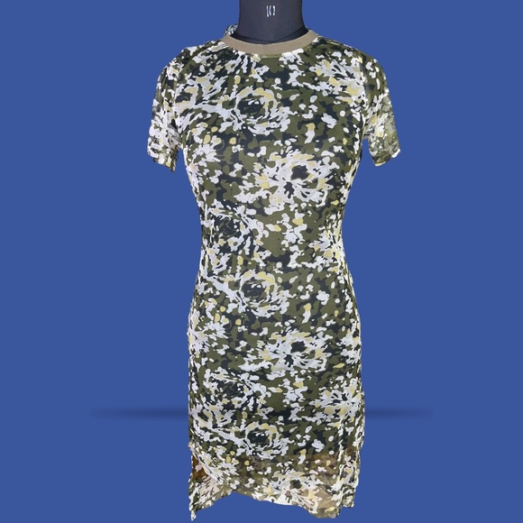 Korean sheer dress new ❌❌already at lowest price no more offers 🙏❌❌ - Picture 3 of 4